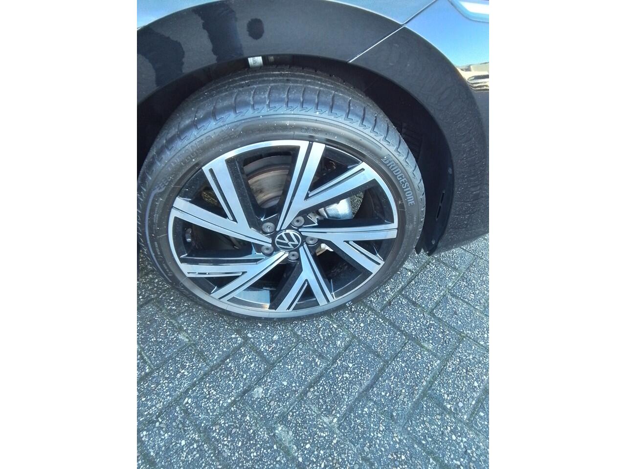 Volkswagen GOLF 1.0 TSI Golf