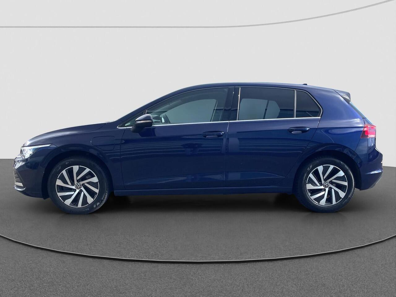 Volkswagen GOLF 1.4 eHybrid Style | Stoel geheugen | Camera | Stoel verw | Cruise