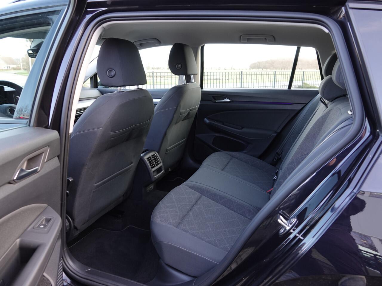 Volkswagen GOLF Variant 1.0 eTSI AUTOMAAT 110PK Life ADAPT. CRUISE | LMV | ECC | PDC