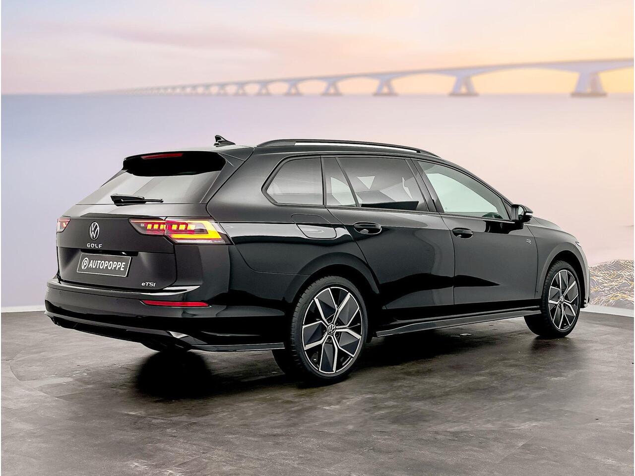 Volkswagen GOLF Variant 1.5 eTSI R-Line Edition DSG7 116pk