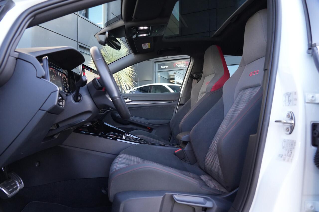 Volkswagen GOLF 2.0 TSI GTI 265pk Panoramadak/HarmanKardon/Camera