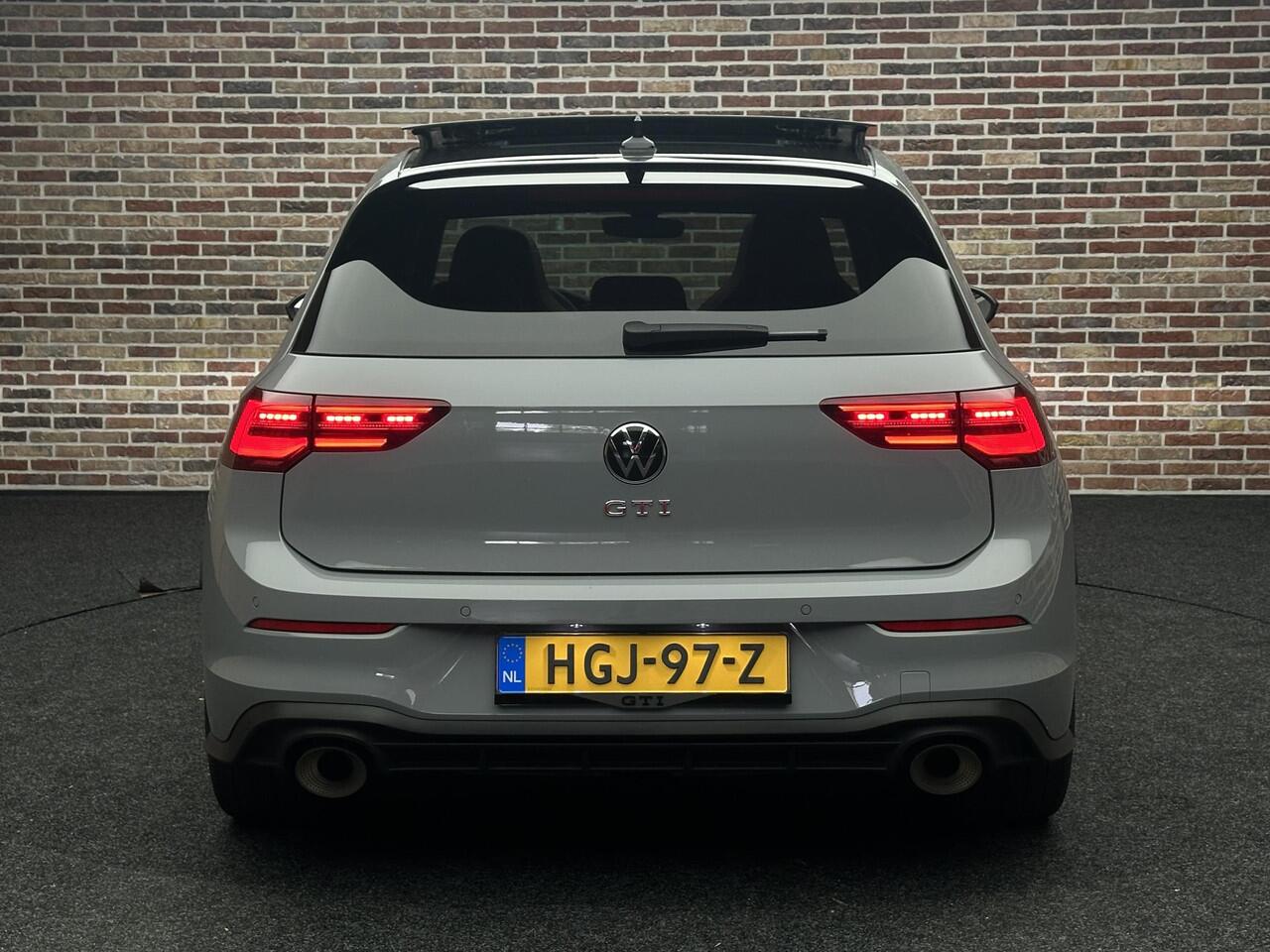 Volkswagen GOLF 2.0 TSI GTI 45 Jahre Akrapovic Panorama Camera IQ