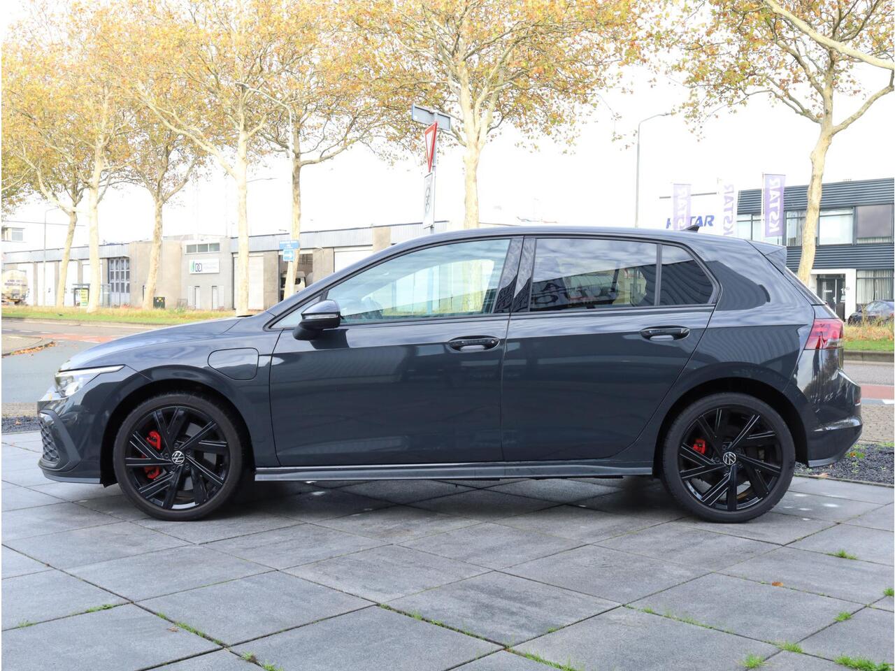 Volkswagen GOLF GTE 245PK | Achteruitrijcamera | Stoel&Stuurverwarming | Carplay/Android | 18"Inch |