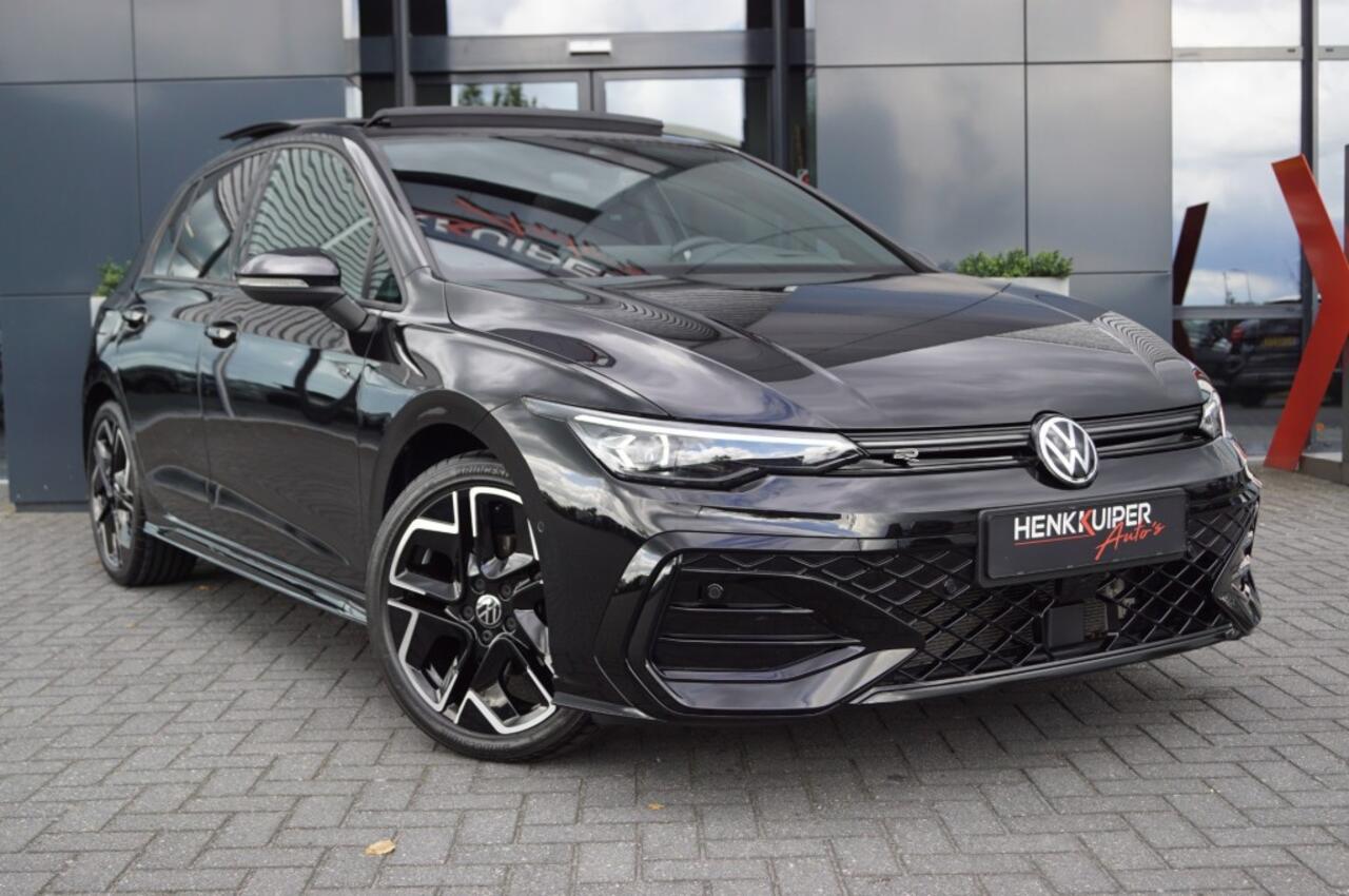Volkswagen GOLF R-line 1.5 eTSI 150pk DSG facelift Black style/Panodak /Camera /IQ Matrix LED /Head-up