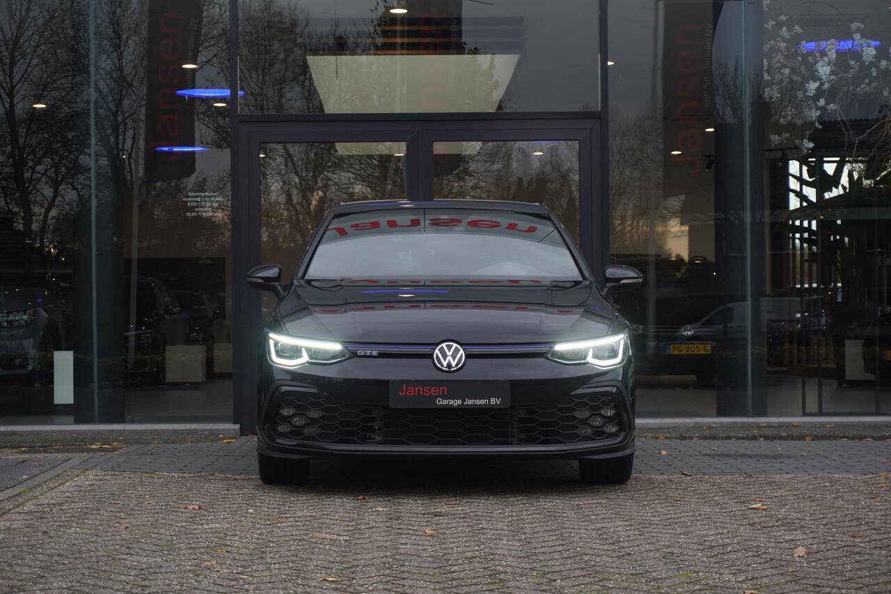 Volkswagen GOLF 1.4 eHybrid GTE | Blackstyle | Carplay | ACC | Camera | Trekhaak | IQ. Light | 18"