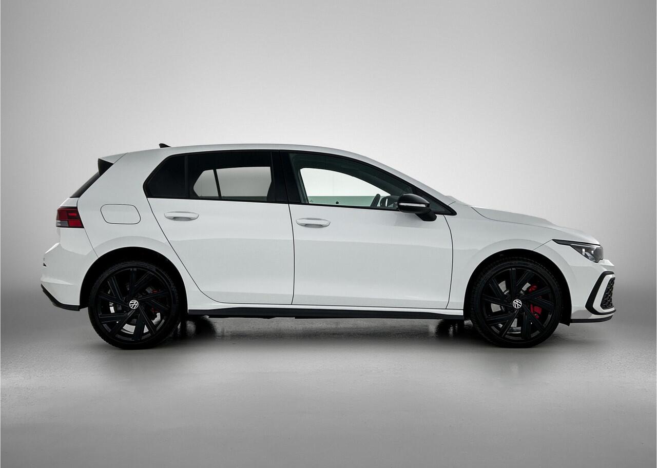 Volkswagen GOLF GTE 1.4 TSI eHybrid 245pk PHEV / Black Style / Travel Assist / Camera