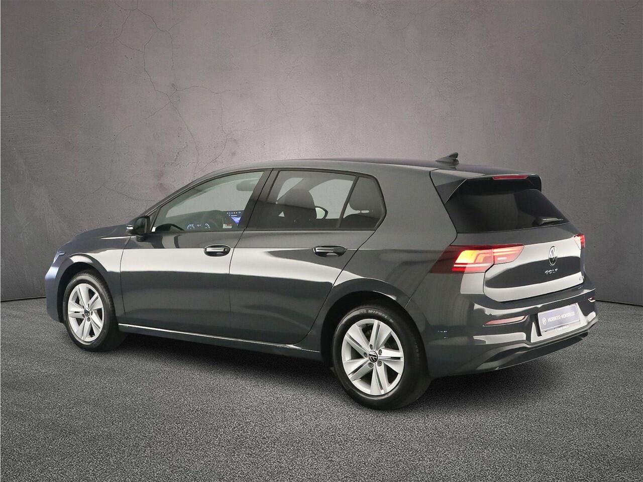 Volkswagen GOLF Life Edition 1.5 eTSI 115pk DSG Automaat Adaptive cruise control, Parkeersensoren, App connect, LED koplampen, Airco, DAB, Radio, Stoelverwarming