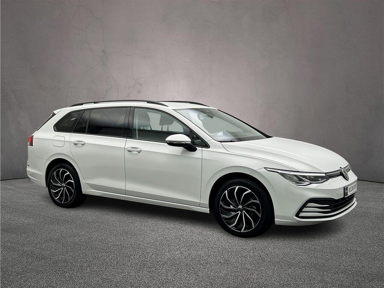 Volkswagen GOLF Variant Life Business 1.0 eTSI 110pk DSG Automaat Adaptive cruise control, Navigatie, Parkeersensoren, Stoelverwarming, LED koplampen, Keyless start