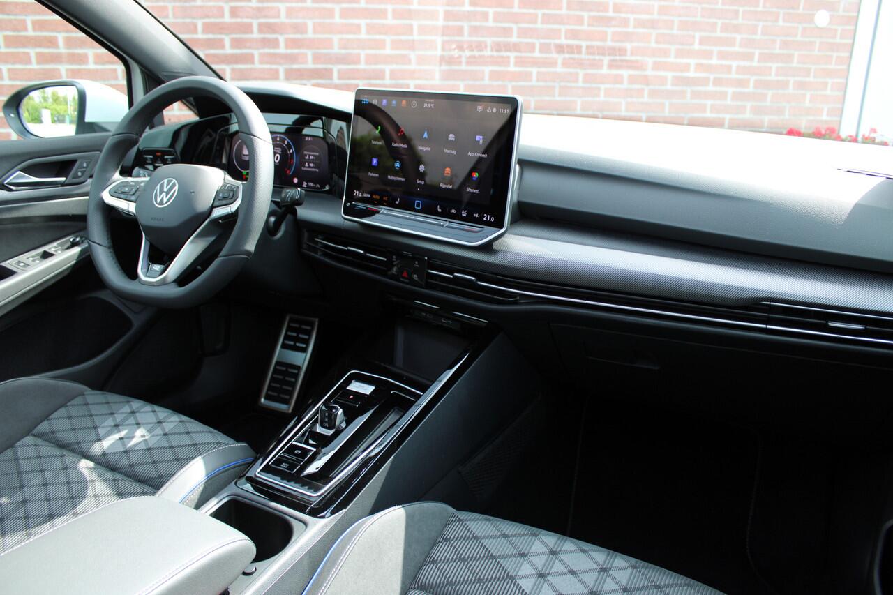 Volkswagen GOLF 1.5 eTSI 150PK R-Line Edition |PANO-DAK|ACC|STUUR-STOELVERWARMING|18-INCH|