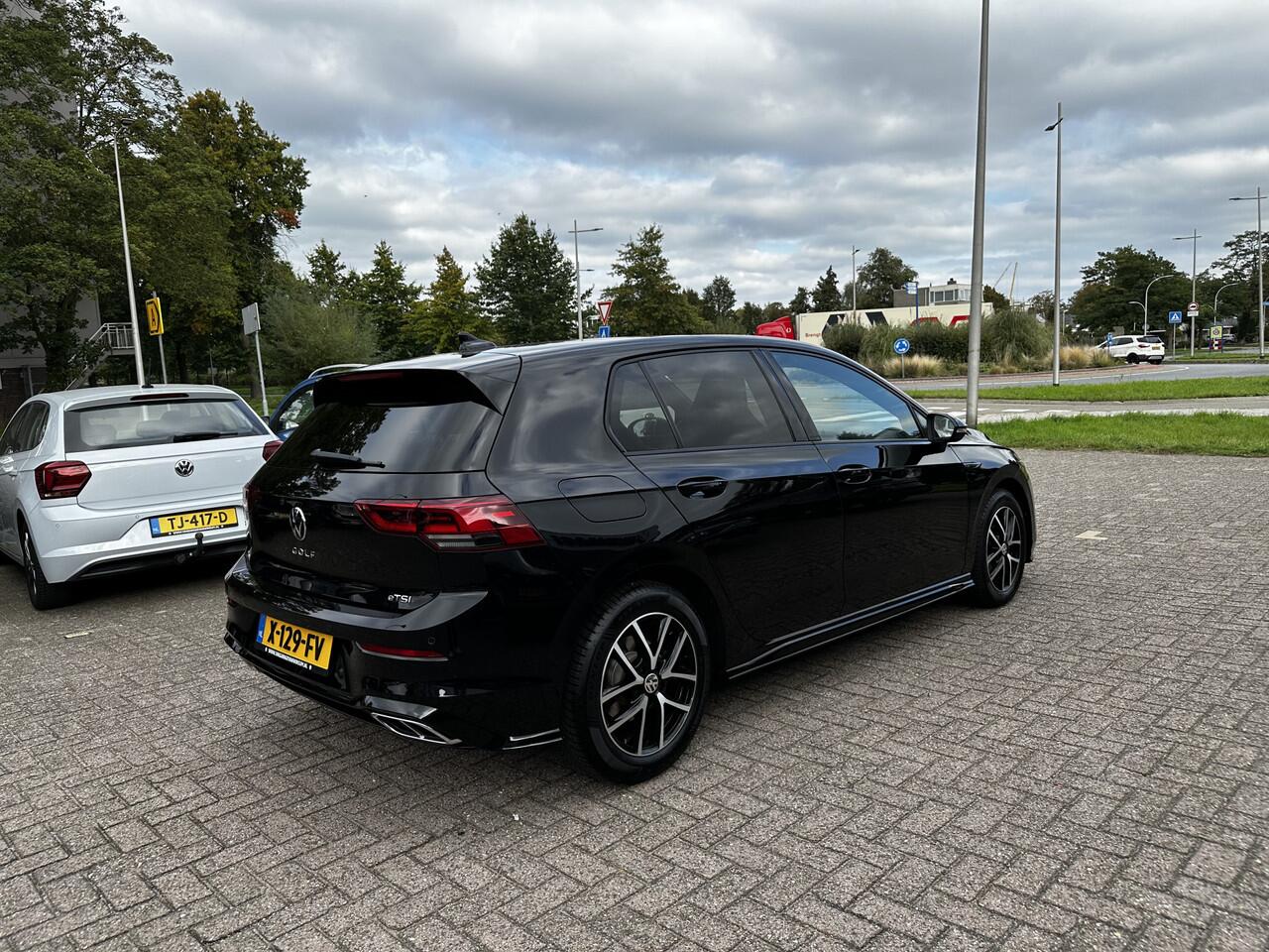 Volkswagen GOLF 1.5 eTSI R-Line Lmv Adcruise Pdc Applecarplay Navi Acamera Automaat Nap