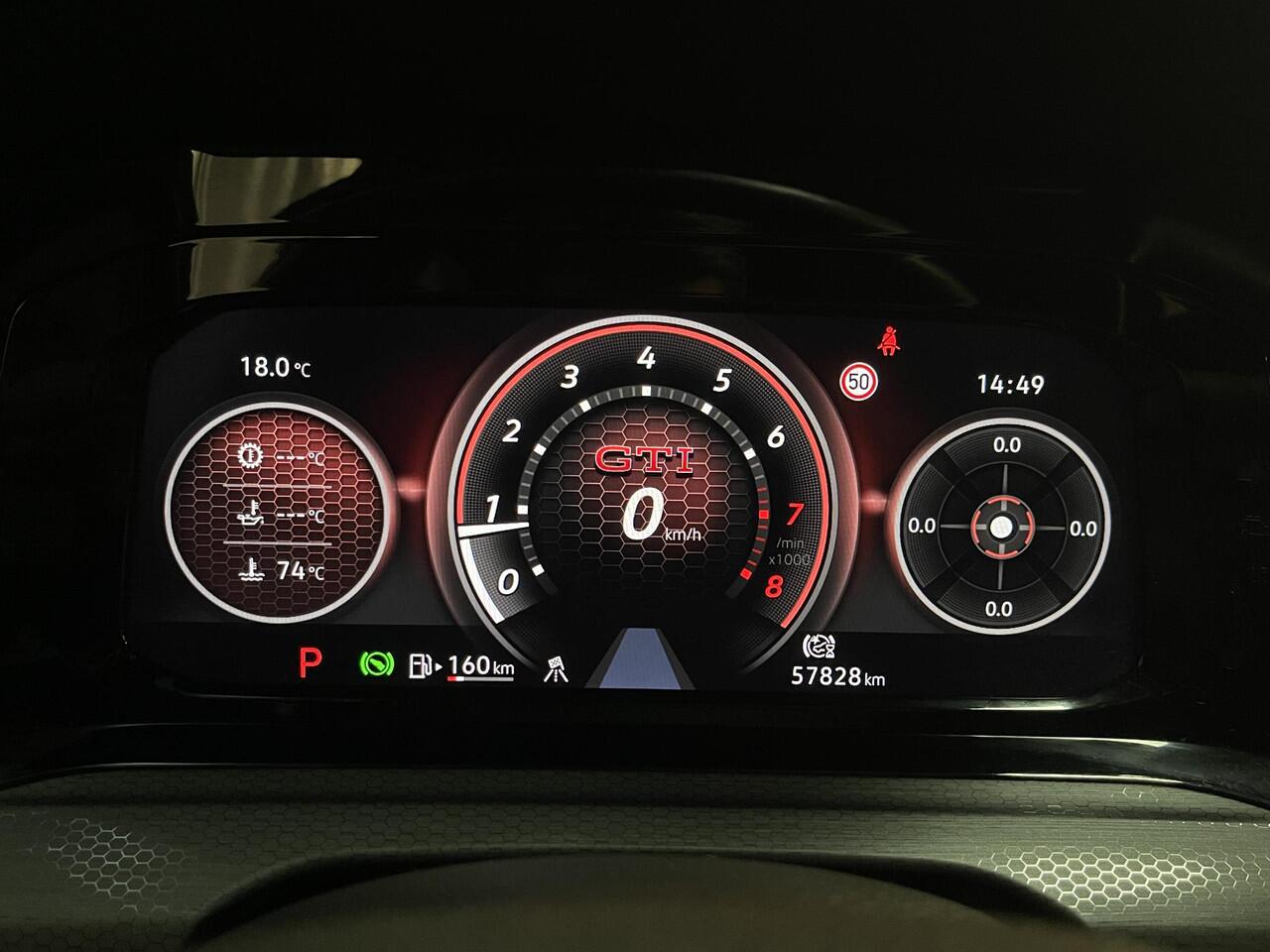 Volkswagen GOLF 2.0 TSI GTI Clubsport 400PK 19"/Panoramadak/H&K/IQ Lights/Black style/Dodehoek/Stoel + stuurverwarming/Keyless/Apple Carplay & Android Auto