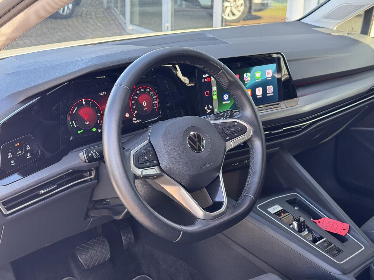 Volkswagen GOLF 1.4 eHybrid Style Trekhaak | elk. stoelen | Camera | dodehoek