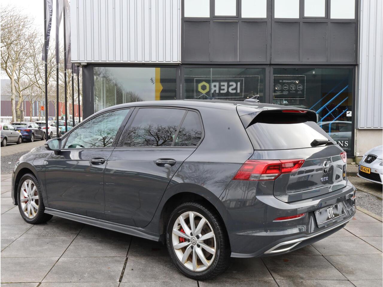 Volkswagen GOLF GTE 1.4 eHybrid 245PK | Achteruitrijcamera | Stoel&Stuurverwarming | Carplay/Android | Virtual | LED | DAB |