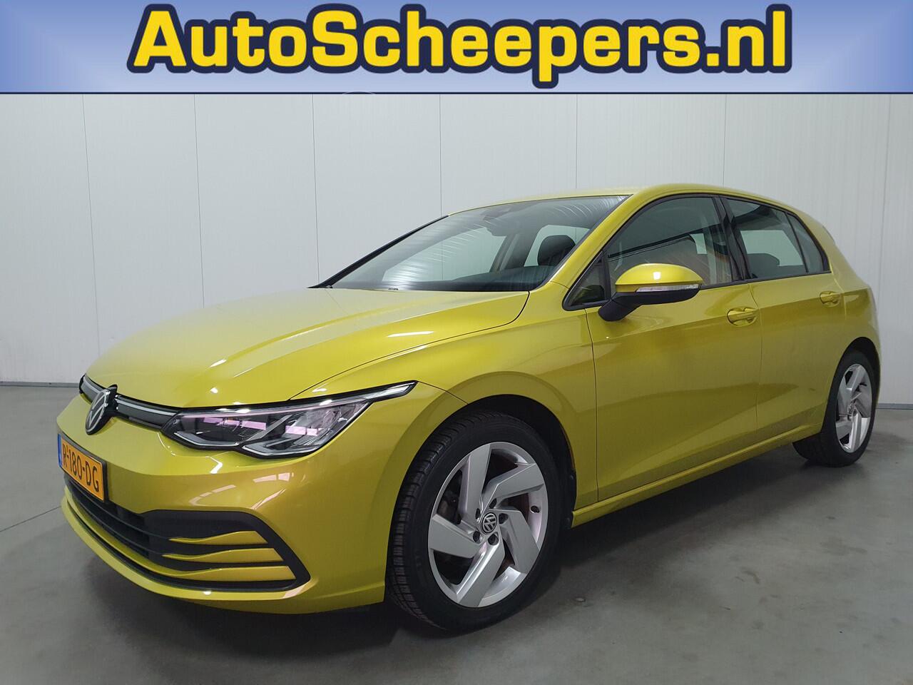 Volkswagen GOLF 1.0 eTSI Life Business CARPLAY/CAMERA/DIG.COCKPIT/LMV