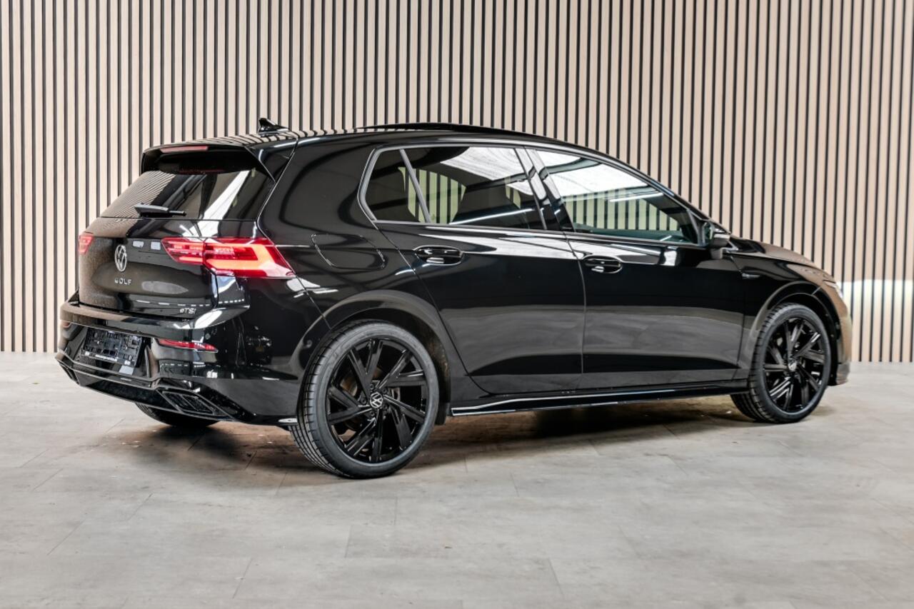 Volkswagen GOLF 1.5 eTSI R-Line ACC|HarmanKardon|Matrix|Pano