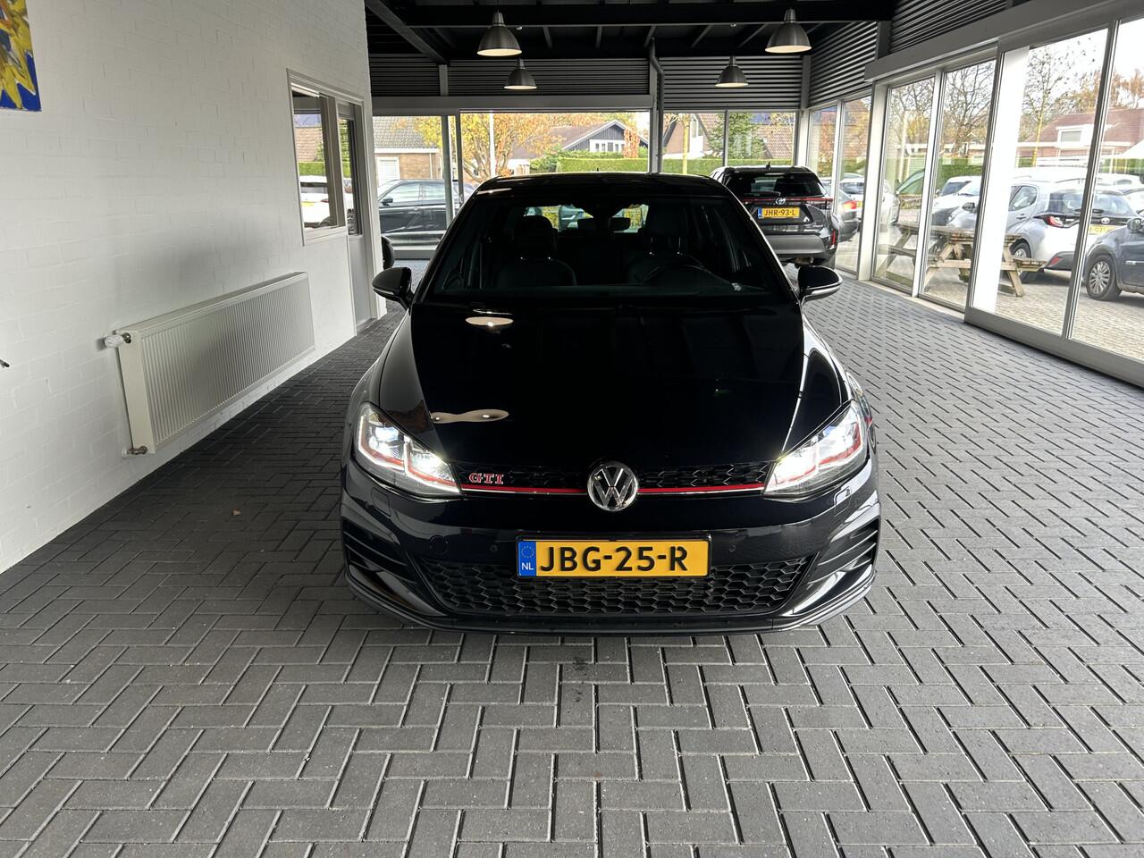 Volkswagen GOLF 2.0 TSI GTI Performance / Standkachel / DYNAUDIO / Carplay