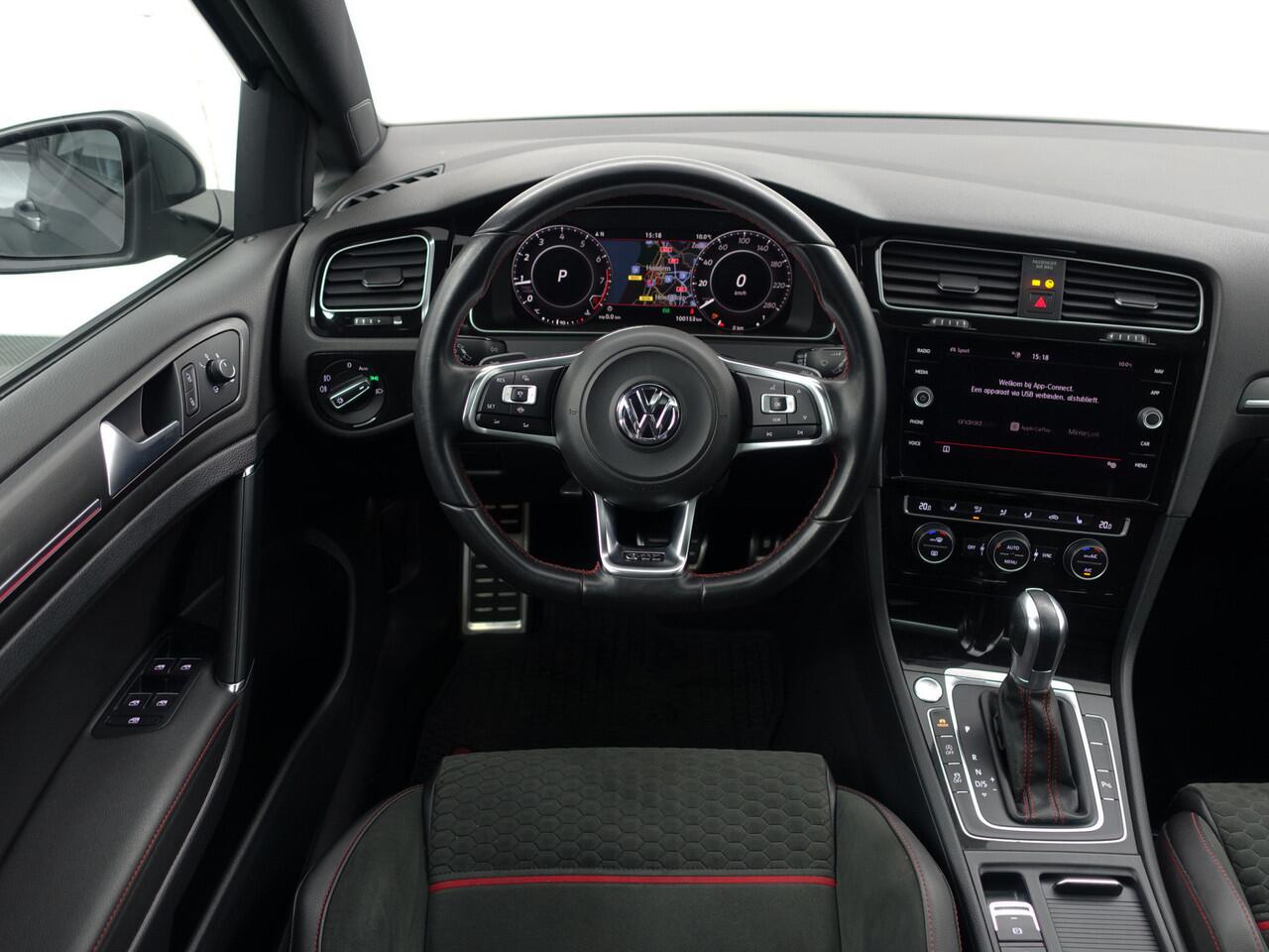 Volkswagen GOLF 7.5 2.0 TSI GTI Performance Aut- Panoramadak, Virtual Cockpit, Clubsport Interieur, Dynamic Select, Carplay