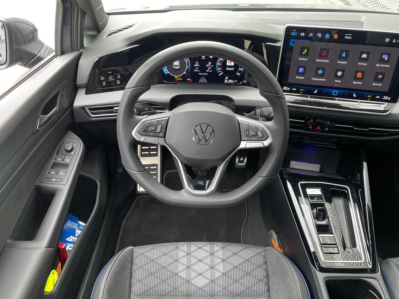 Volkswagen GOLF 1.5 eTSI 115PK DSG R-Line Edition / 360 Camera / 18'' LMV / VW