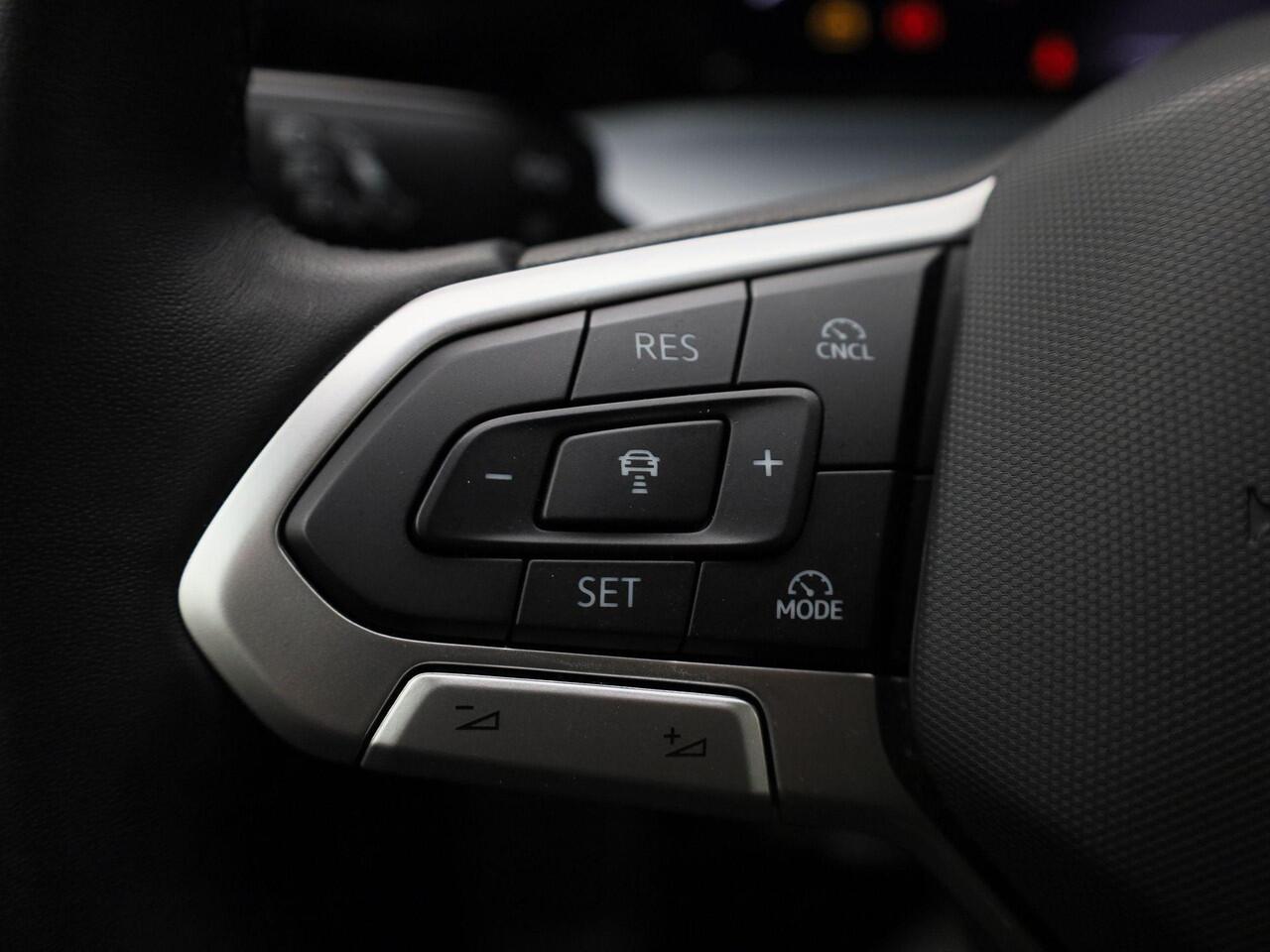 Volkswagen GOLF 1.5TSI/116PK Goal · Navigatie · Trekhaak · Apple/Android · Stoelverwarming · Garantie t/m 12-02-2027