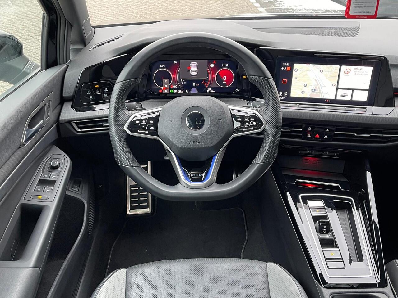 Volkswagen GOLF 1.4 eHybrid 245PK DSG GTE / Panoramadak / Black Style / Leer / Matrix-Led / Digital Cockpit Pro / 18'' LMV / VW