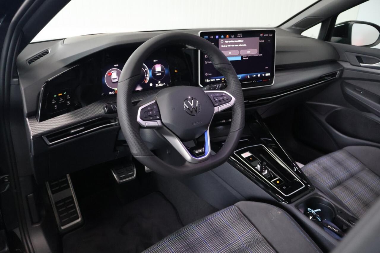 Volkswagen GOLF 1.5 eHybrid GTE 272pk | Panoramadak | Matrix | Trekhaak elektr.