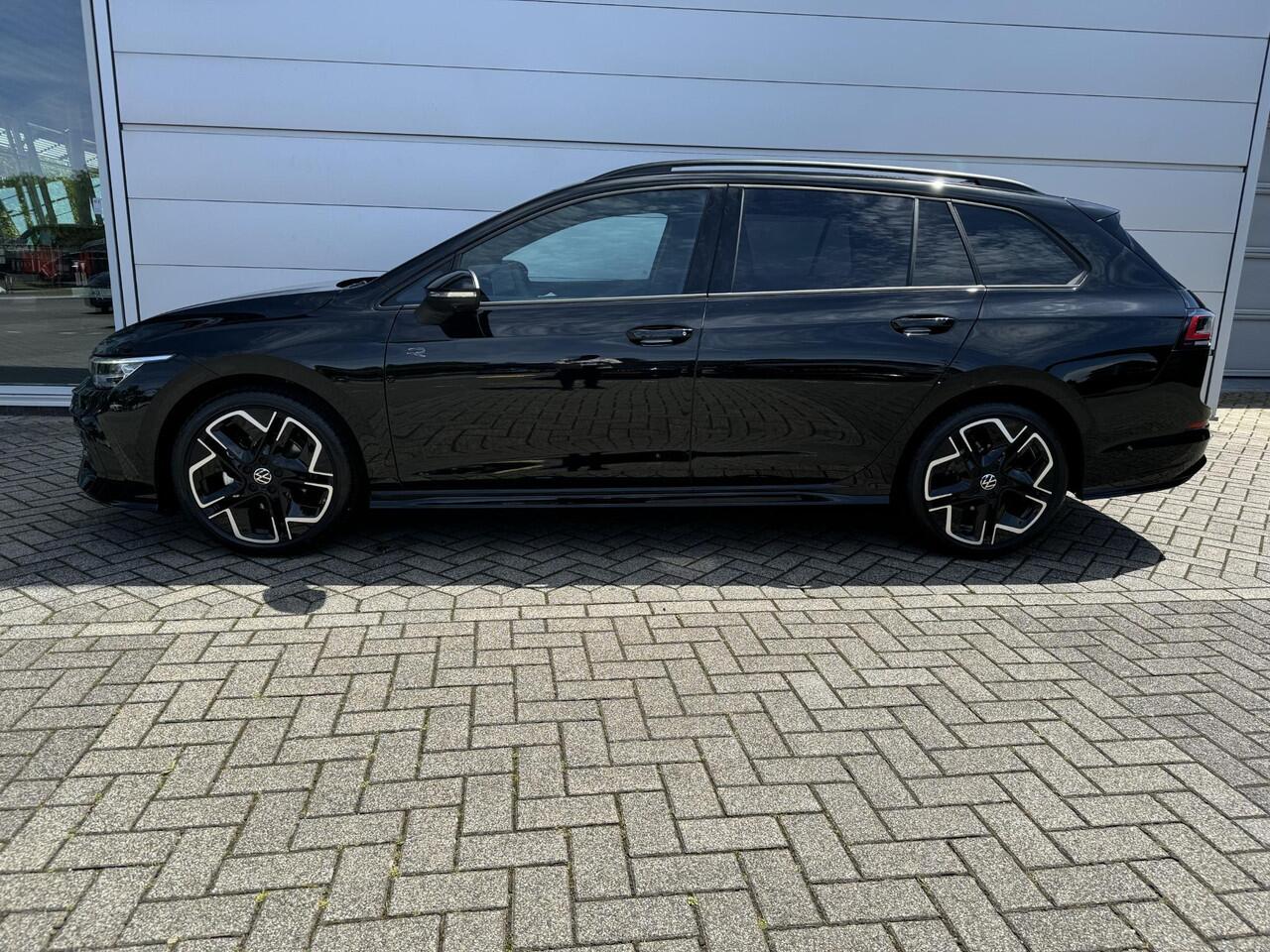 Volkswagen GOLF Variant R-Line-Edition 1.5 eTSI 85 kW / 116 pk Variant 7 v ersn. DSG | LED Matrix | Assistance Plus pakket |