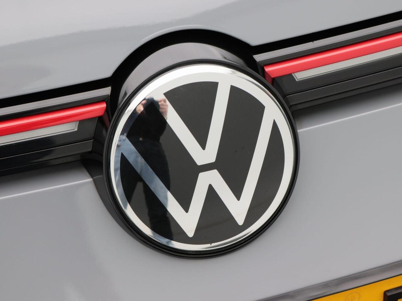 Volkswagen GOLF 2.0 TSi GTi 245 Pk Automaat | Harman Kardon | Virtual Cockpit | Adaptive Cruise | Achteruitrijcamera | Stoel- en Stuurverwarming| LED | 19 Inch | 53.366 Km