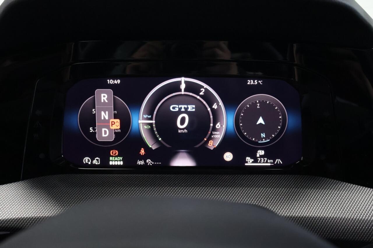 Volkswagen GOLF 1.5 eHybrid GTE 272pk | Panoramadak | Matrix | Trekhaak elektr.