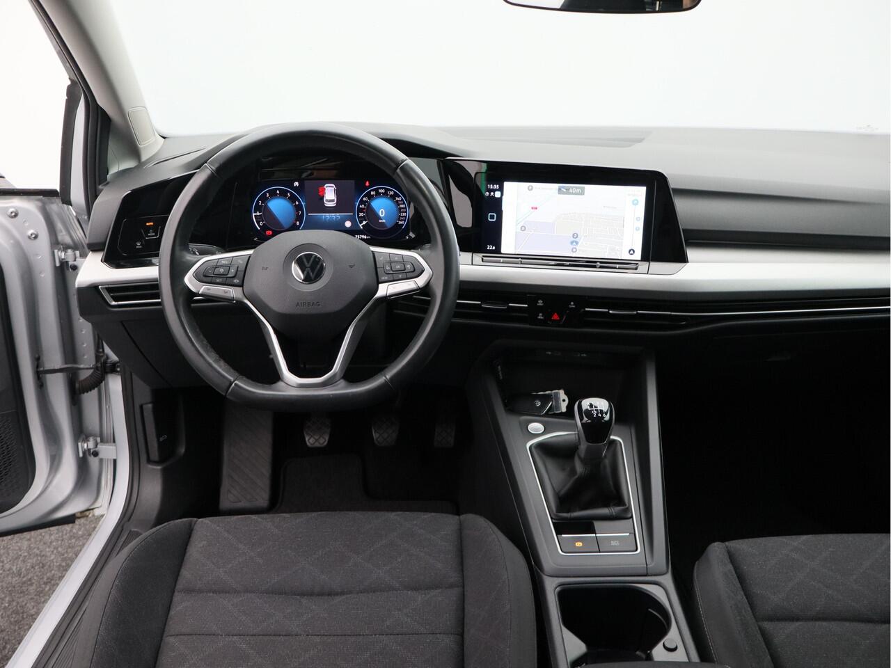 Volkswagen GOLF Variant 1.0 TSI Life/ lage km!