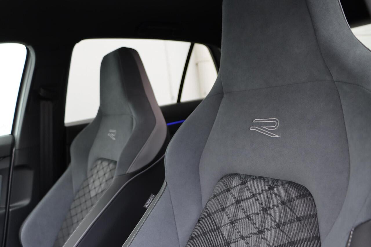 Volkswagen GOLF 1.5 eTSI R-Line | 130pk | DSG7