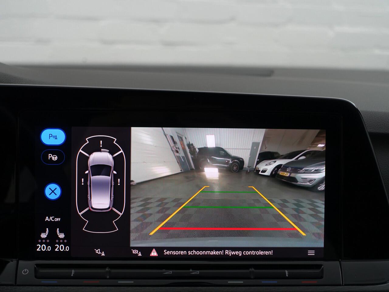 Volkswagen GOLF 2.0 TSI GTI Clubsport Aut- Panoramadak, Harman Kardon, Sfeerverlichting, Stuur/Stoelverwarming, Xenon Led Matrix