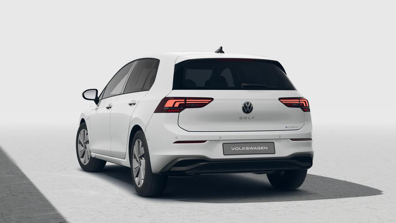 Volkswagen GOLF 1.5 eHybrid 204 6DSG eHybrid Life Edition Automaat