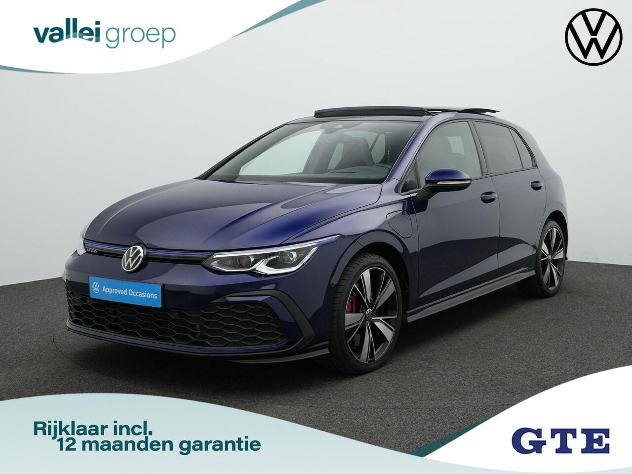 Volkswagen GOLF 1.4 eHybrid 245 pk DSG GTE | Panoramadak | Trekhaak | IQ Light | Stuur-/stoelverwarming | Head-up display | Achteruitrijcamera