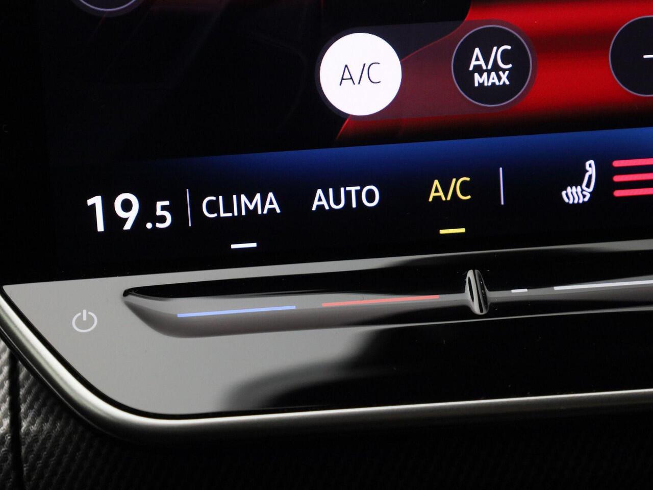 Volkswagen GOLF 1.5eTSI/150PK R-Line DSG · Navigatie · Apple/Android Car Play · Camera + Parkeersensoren · Garantie t/m 19-09-2026