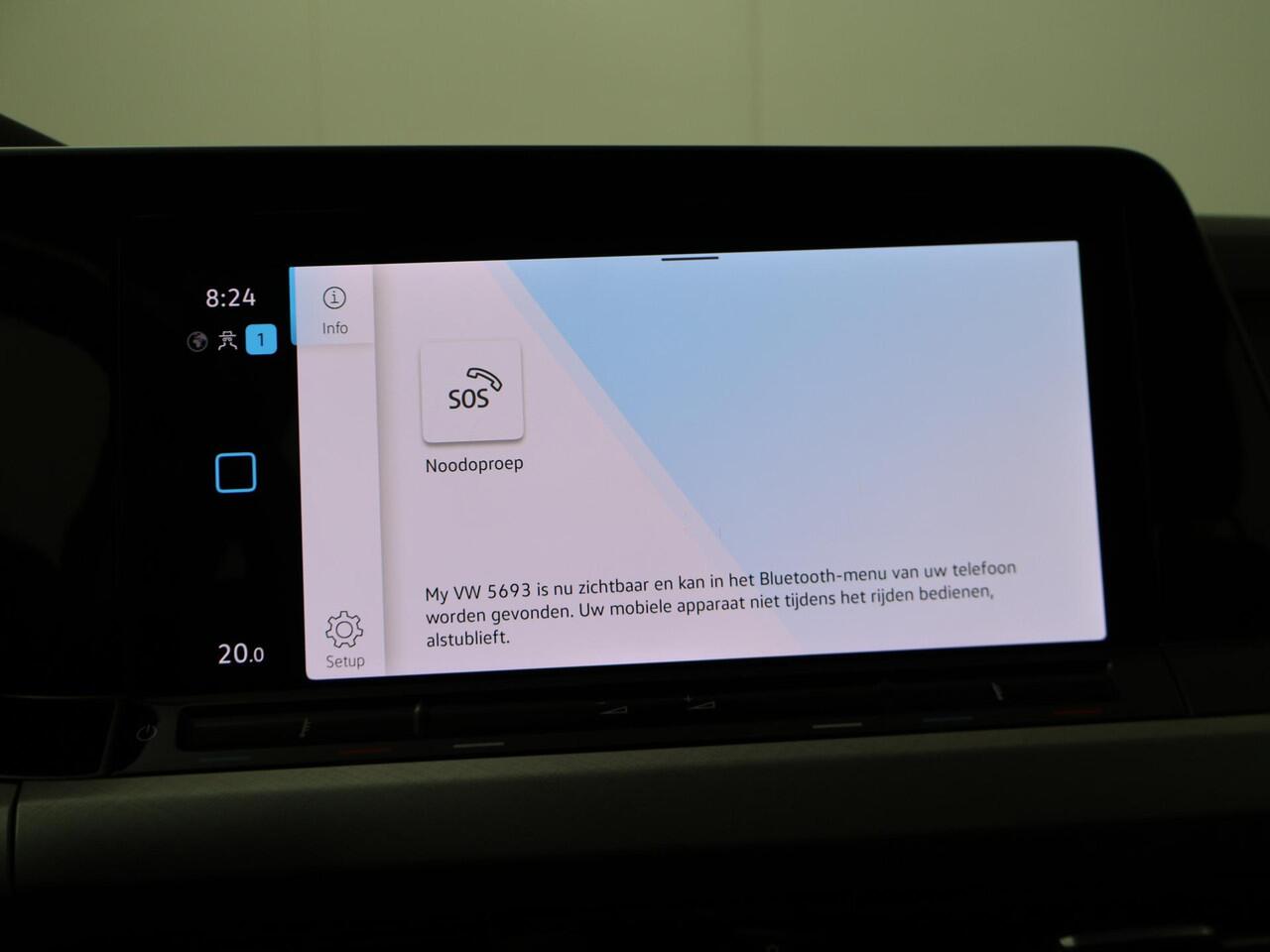 Volkswagen GOLF 1.0 TSI Life | 110 PK | Achteruitrijcamera | Navigatiesysteem | Adaptive cruise control |