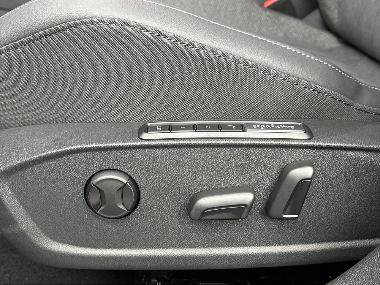 Volkswagen GOLF Style Edition Plug in Hybride 204 pk