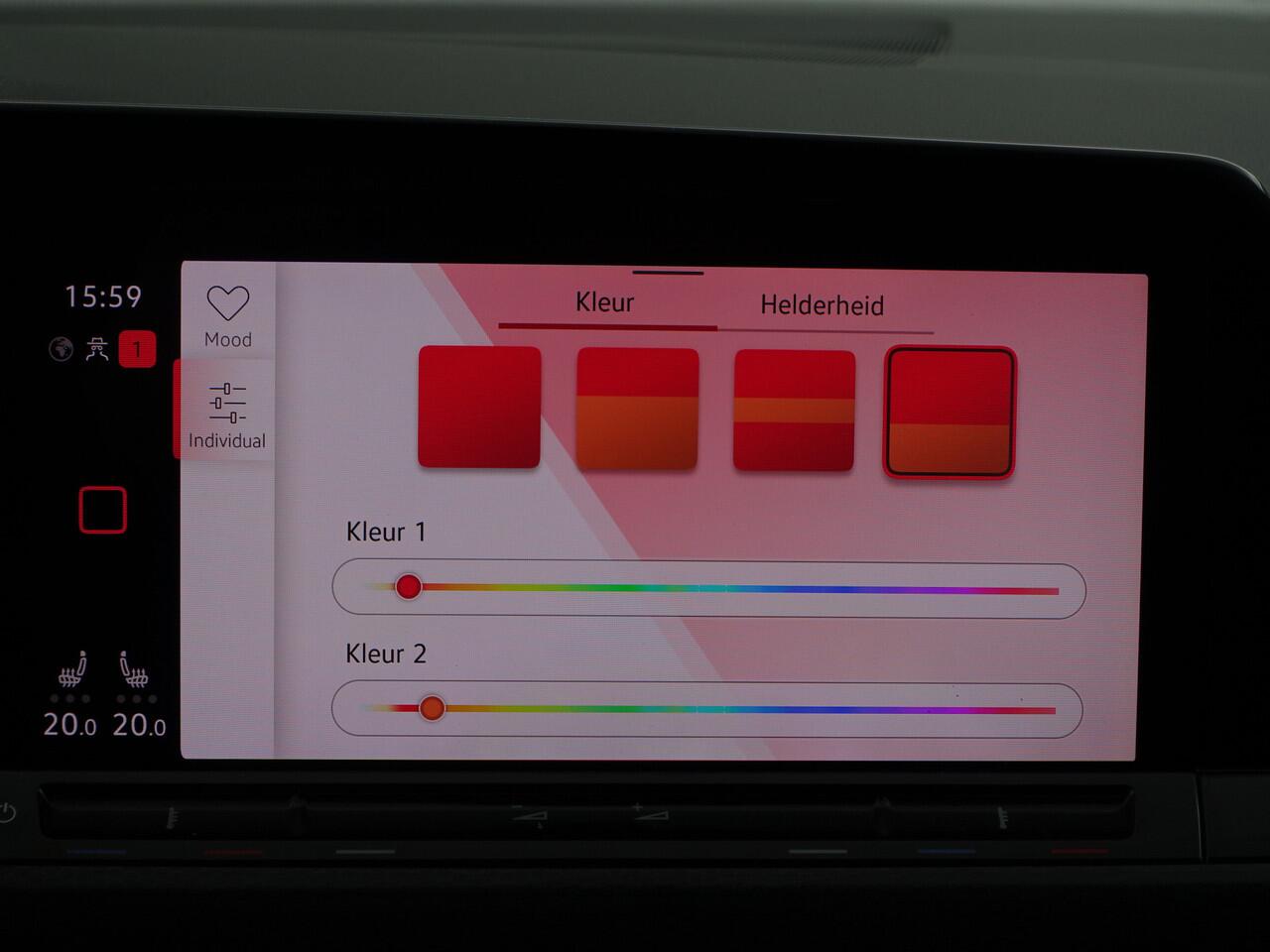 Volkswagen GOLF 2.0 TSI GTI Aut- Panoramadak, Harman Kardon, Head Up, Stuur/Stoelverwarming, Sfeerverlichting