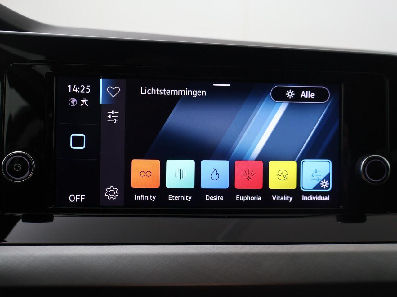 Volkswagen GOLF 1.0 TSI Life | 110 PK | Climate control | Adaptive cruise control | Apple Carplay/Android Auto | 17" LM velgen |