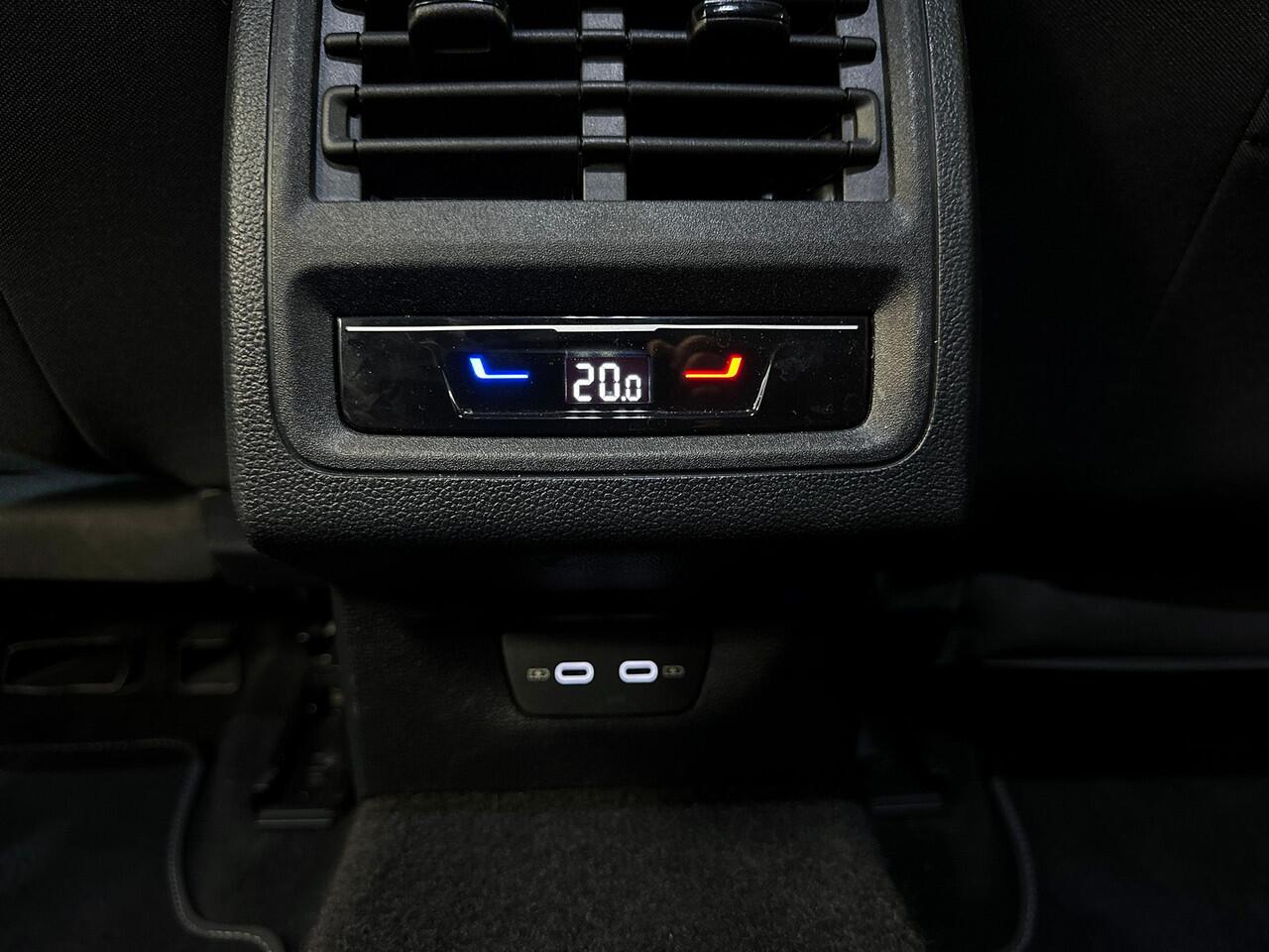 Volkswagen GOLF 1.5 eTSI 110pk Life Edition Achteruitrijcamera / Koplampverlichting led plus / 17 inch lichtmetaal / Voorstoelen verwarmbaar