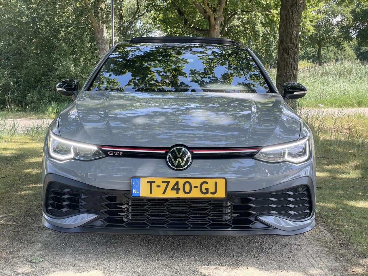 Volkswagen GOLF 2.0 TSI GTI ClubSport 45 Jahre | 301 pk | Achteruitrijcamera | Stoel/stuur verwarming | Cruise adaptief |