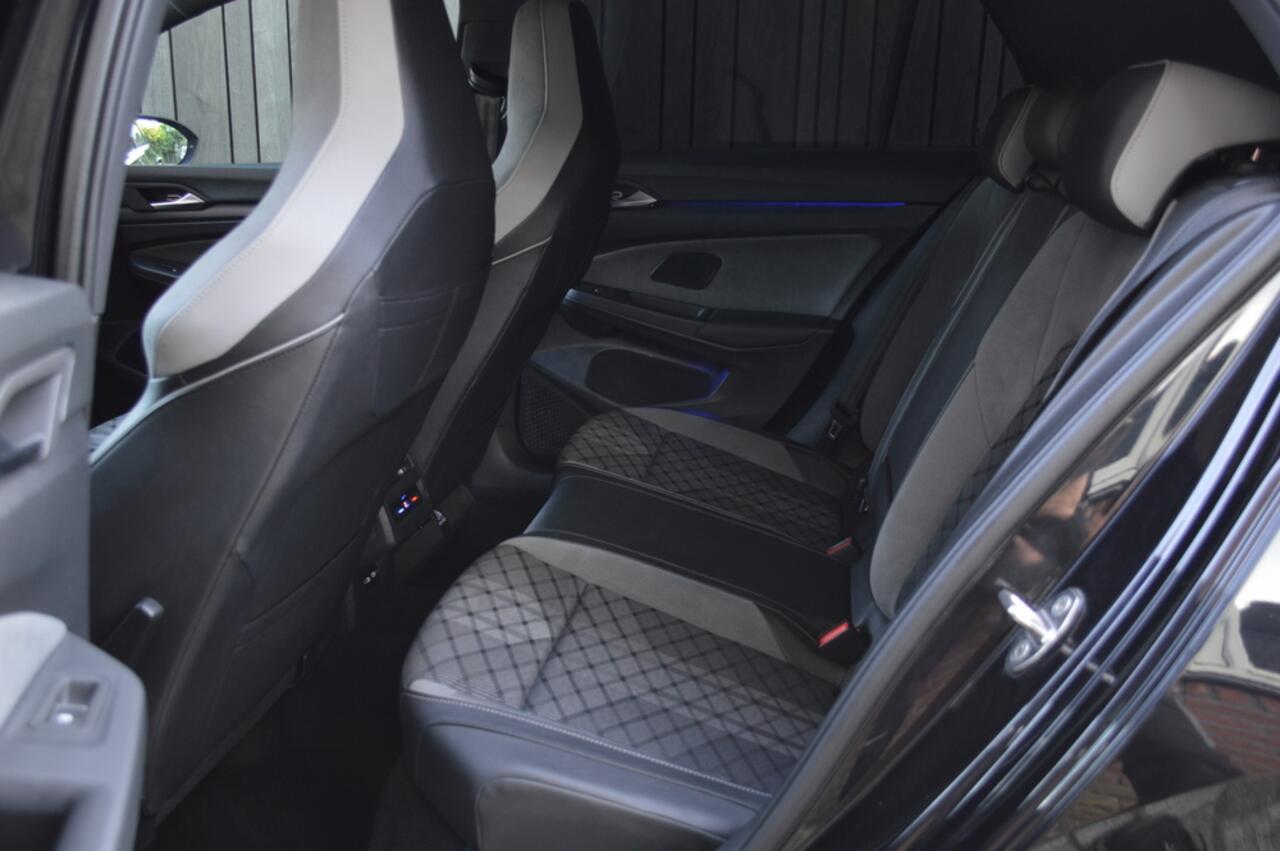 Volkswagen GOLF 1.5 eTSI R-Line DSG Led Panorama Virtual Sfeer Camera Harman/Kardon Pdc