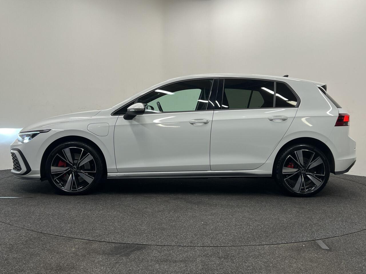 Volkswagen GOLF 1.4 eHybrid GTE | NAVI | STOEL-/STUURVERWARMING | ACC |