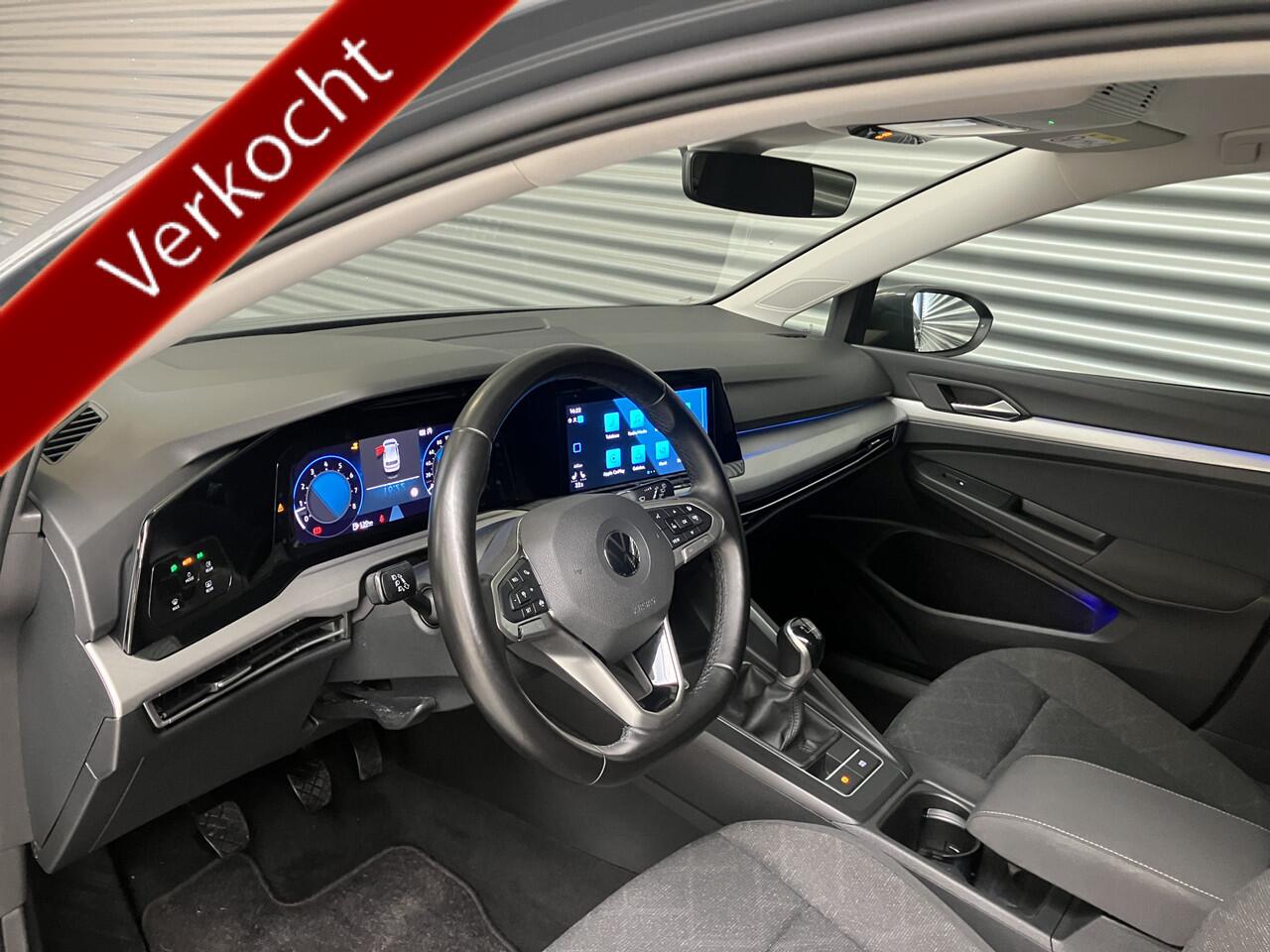 Volkswagen GOLF 1.5 TSI/PDC V+A/18 INCH/NAVI/CARPLAY/STOEL/STUUR VERW/ENZ