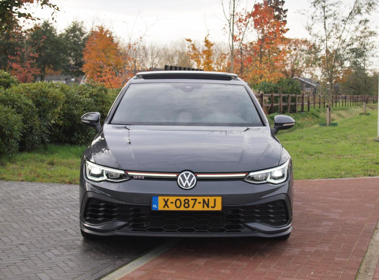 Volkswagen GOLF 2.0 TSI GTI | Panoramadak | Camera | Apple Carplay | Cruise Control | Automaat |