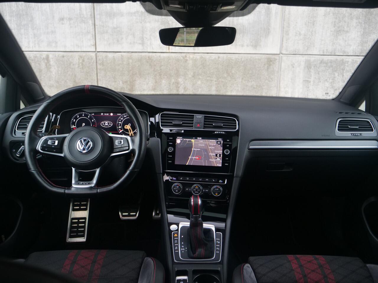 Volkswagen GOLF 2.0 TSI GTI TCR | panorama | keyless go&entry | zeer nette staat.