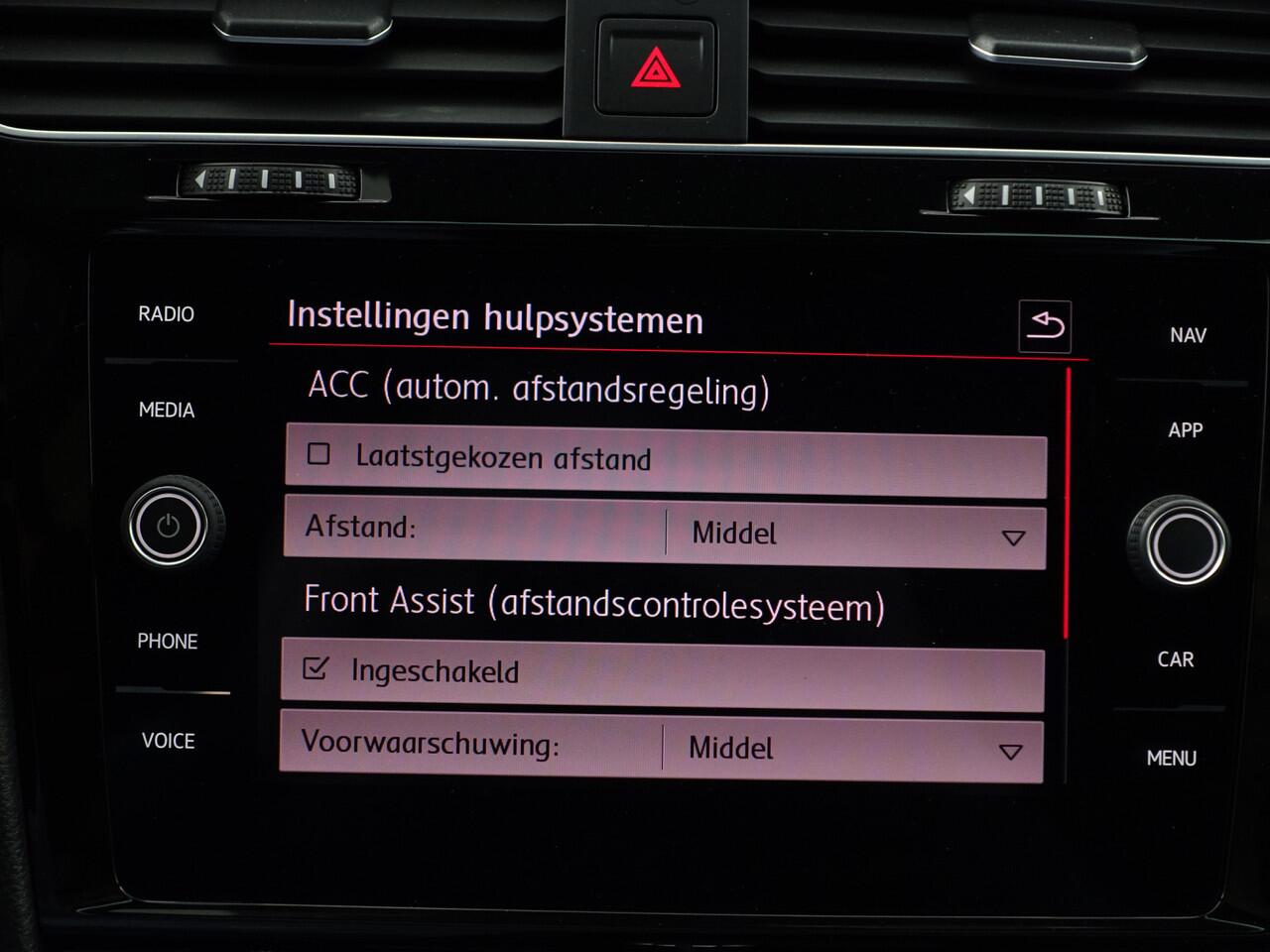 Volkswagen GOLF 7.5 2.0 TSI GTI Performance Aut- Panoramadak, Virtual Cockpit, Clubsport Interieur, Dynamic Select, Carplay