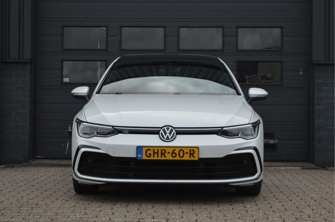 Volkswagen GOLF 1.5 eTSI R-Line | PANO | ACC | CARPLAY | SFEERVERLICHTING |