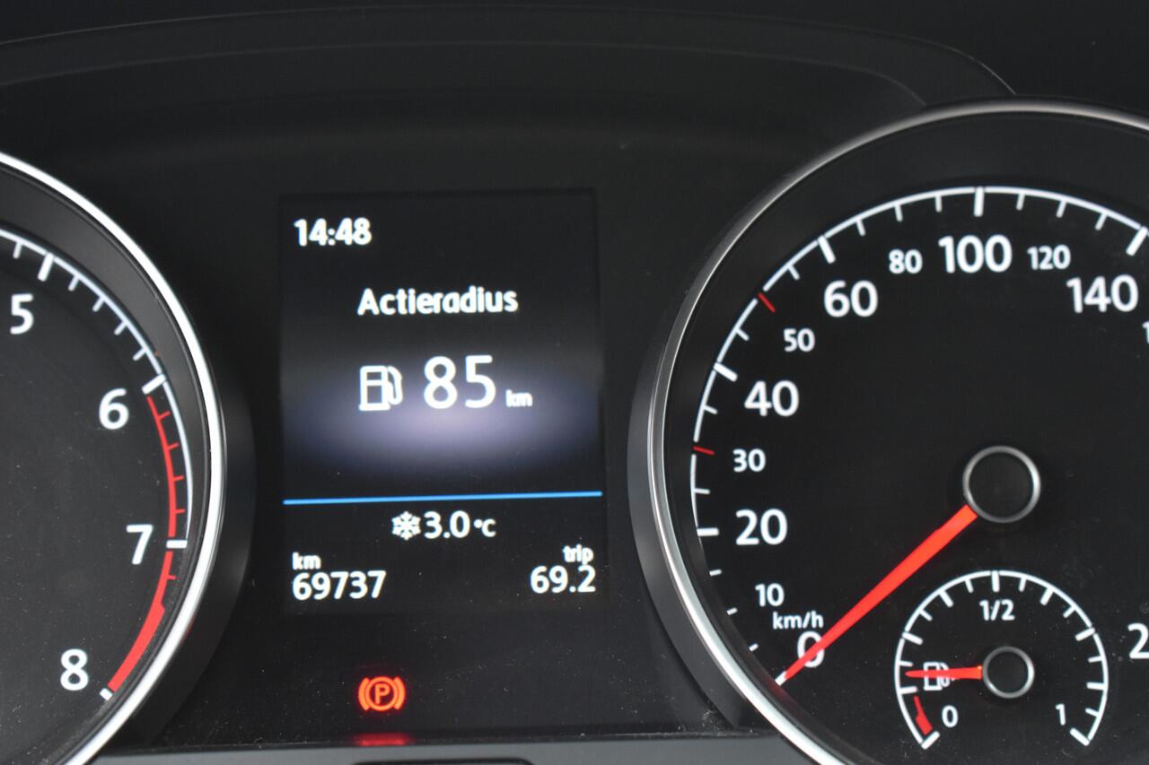 Volkswagen GOLF 1.5 TSI Highline Pack | 18'' LMV | Stoelverwarming | Climate | 12 mnd BOVAG garantie | Whatsapp 06-5318899