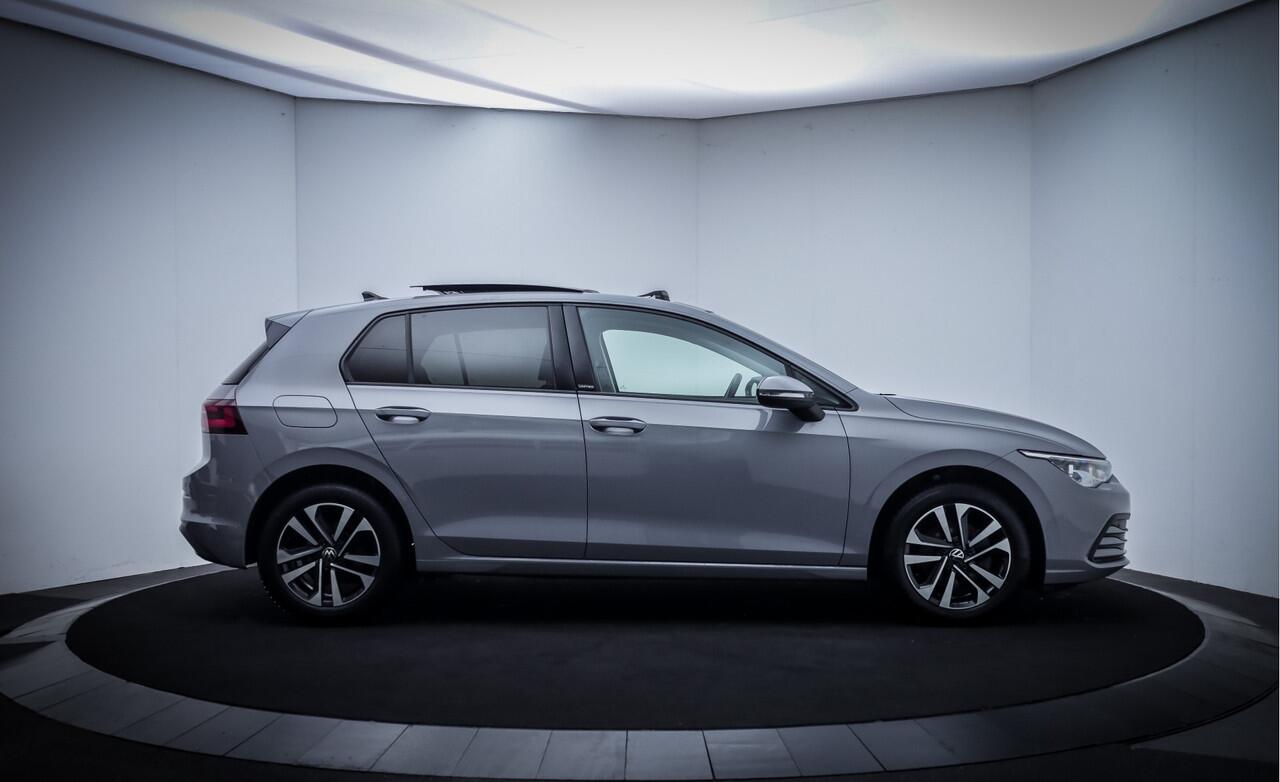Volkswagen GOLF 1.5TSI LIFE Business PANO | IQ LIGHTS | VIRTUAL | ACC | STUUR+STOELVERW | CARPLAY | AMBIANCE LIGHT | LMV