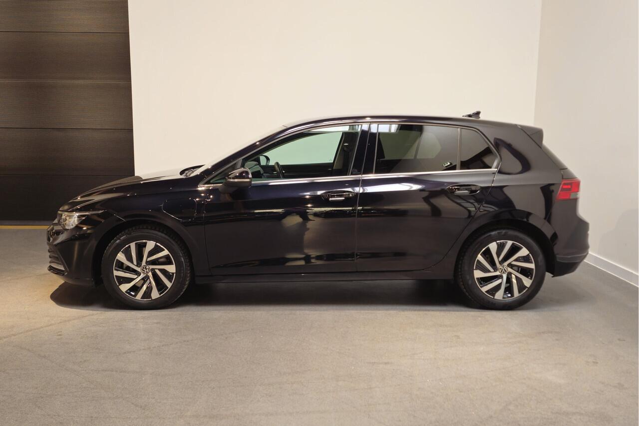 Volkswagen GOLF 1.4 eHybrid Style - Stoel/Stuurverwarming - Massagefunctie - Adaptive Cruise - Apple Carplay/Android auto Geheugenfunctie stoel/spiegels - Virtual Cockpit